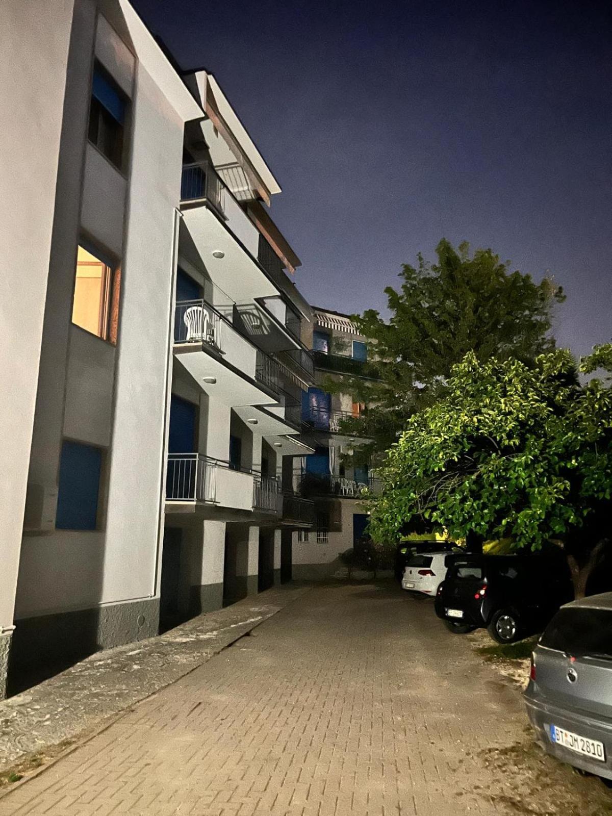 La Casa Di Lazise Apartman Kültér fotó